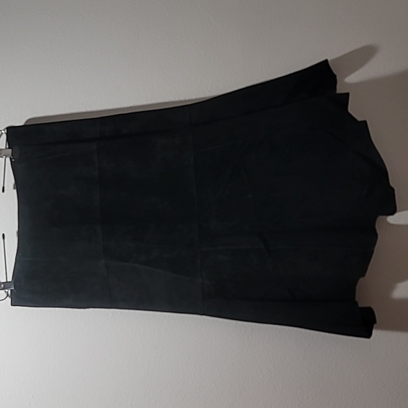 CAbi 8 Black Suede A-line Mid Calf Skirt Fall Western Boho Minimalist Fall Dress - Picture 9 of 12